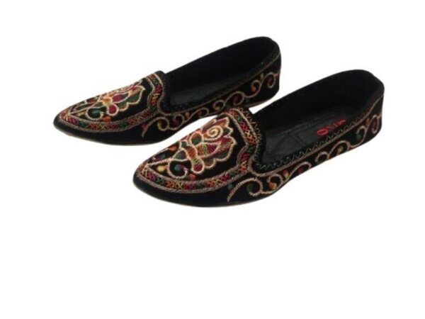 Women's Velvet Comfortable Pumps - Image 2