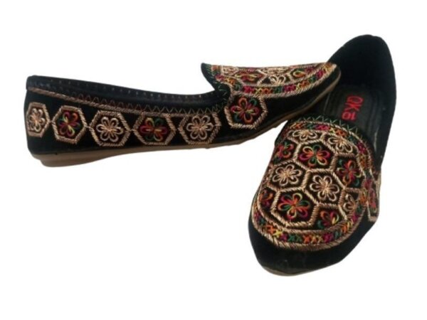 Women's Velvet Comfortable Pumps - Image 3