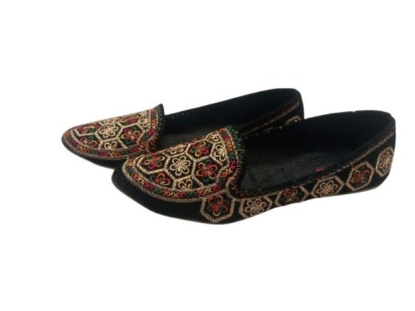 Women's Velvet Comfortable Pumps - Image 4