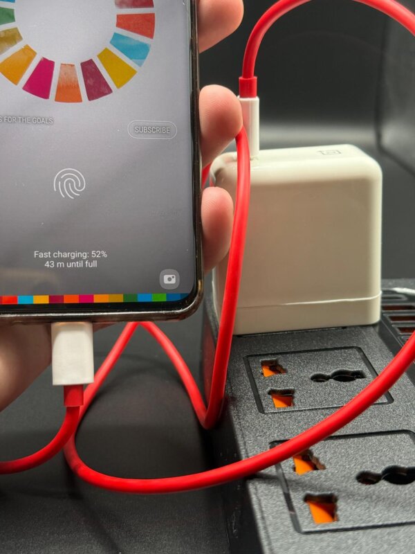 OnePlus 65W Charger - Image 6